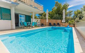Nono Jure , Private Pool & Sauna
